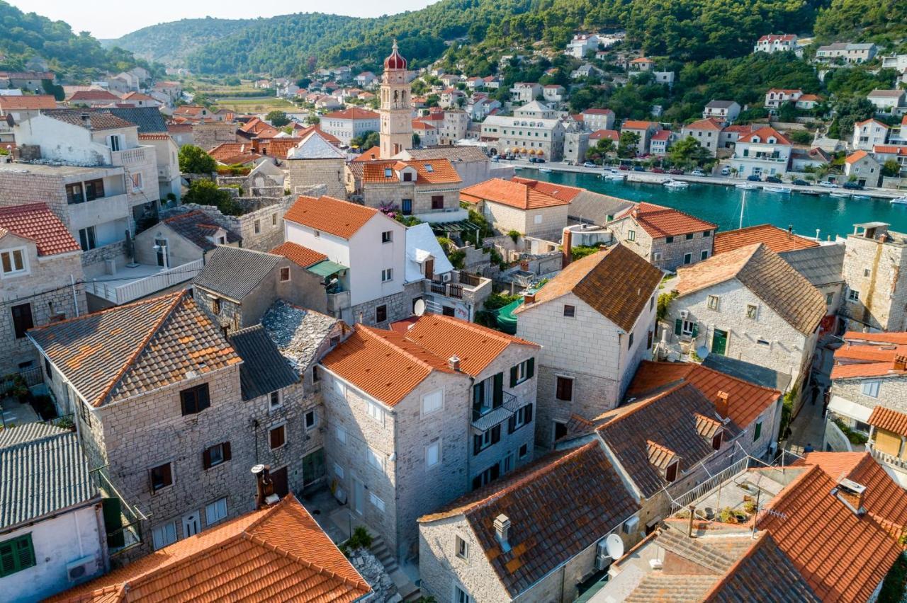 Apartments By The Sea Pucisca, Brac - 15381 Exterior foto